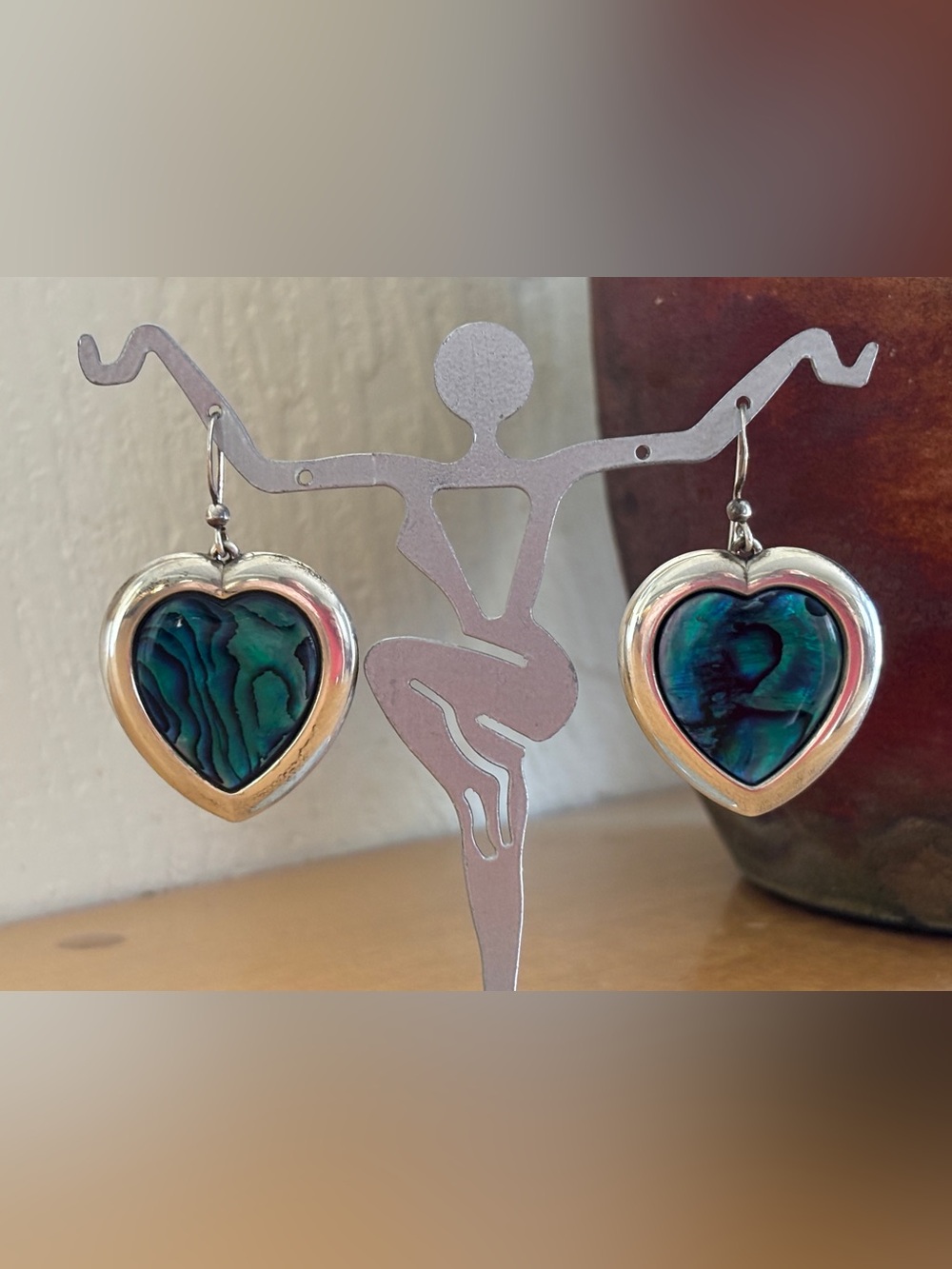 Kabana Jewelers Sterling Silver Abalone Bezel Set Heart Earrings